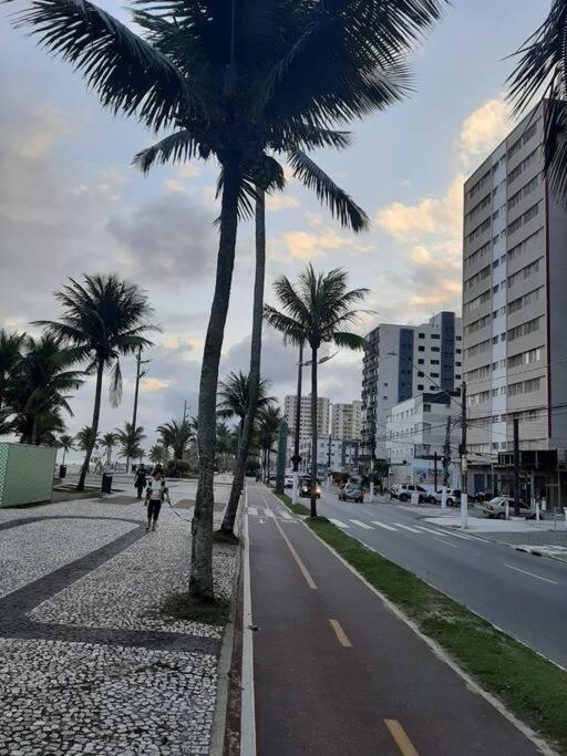 Kitnet A 20 Metros Da Praia Praia Grande  Kültér fotó